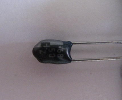 TOKIN タンタルコンデンサー　５０Ｖ　０．６８μＦ　５０個　長期保管品　変色あり
