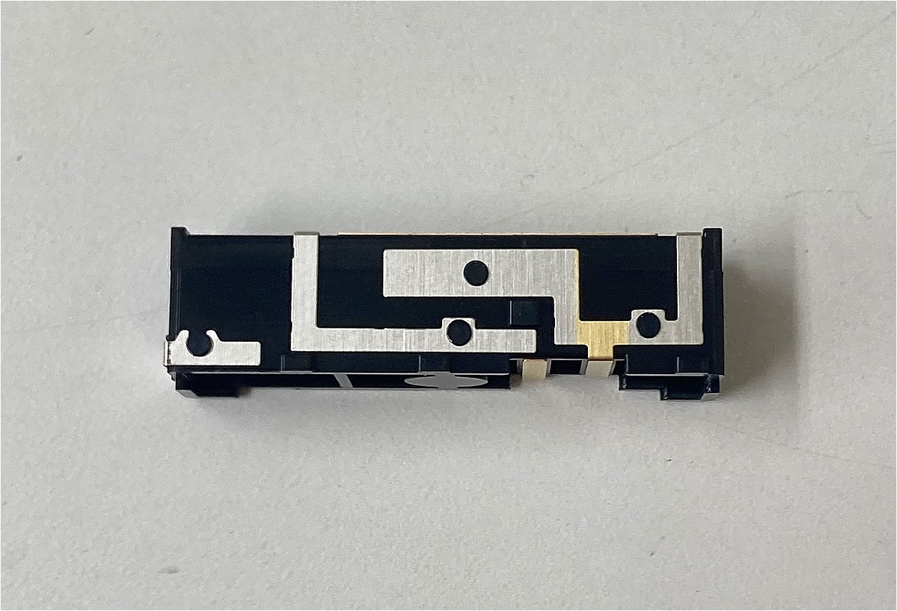 1018-479A　814～894MHz、1920～2170MHz、1575.42MHz、1602MHz対応　LTEアンテナ