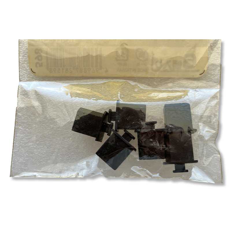 サンワサプライ　IEEE1394コネクタキャップTK-IEEECAP