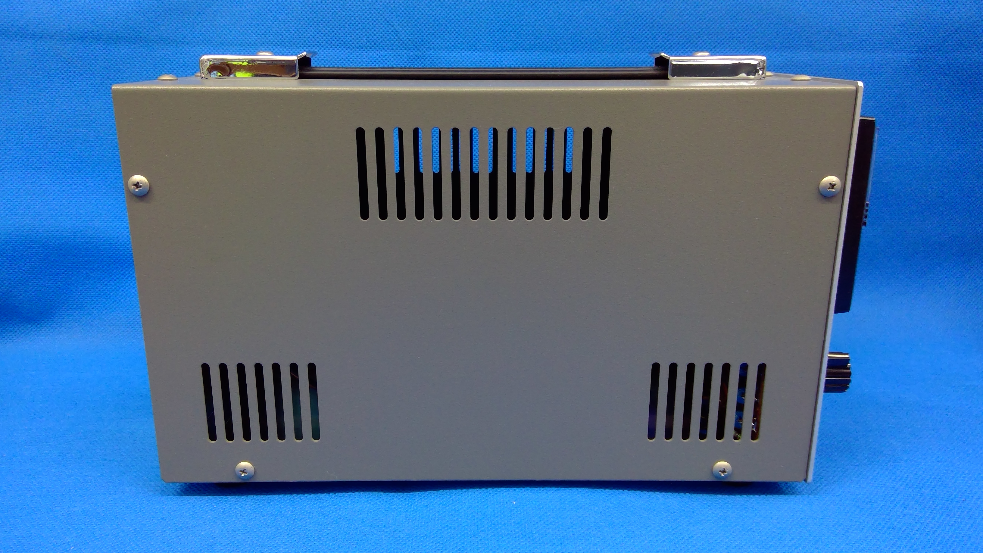 クラニシ　高周波微少終端形電力計　RF-WATTMETER　WD-221　店頭展示品