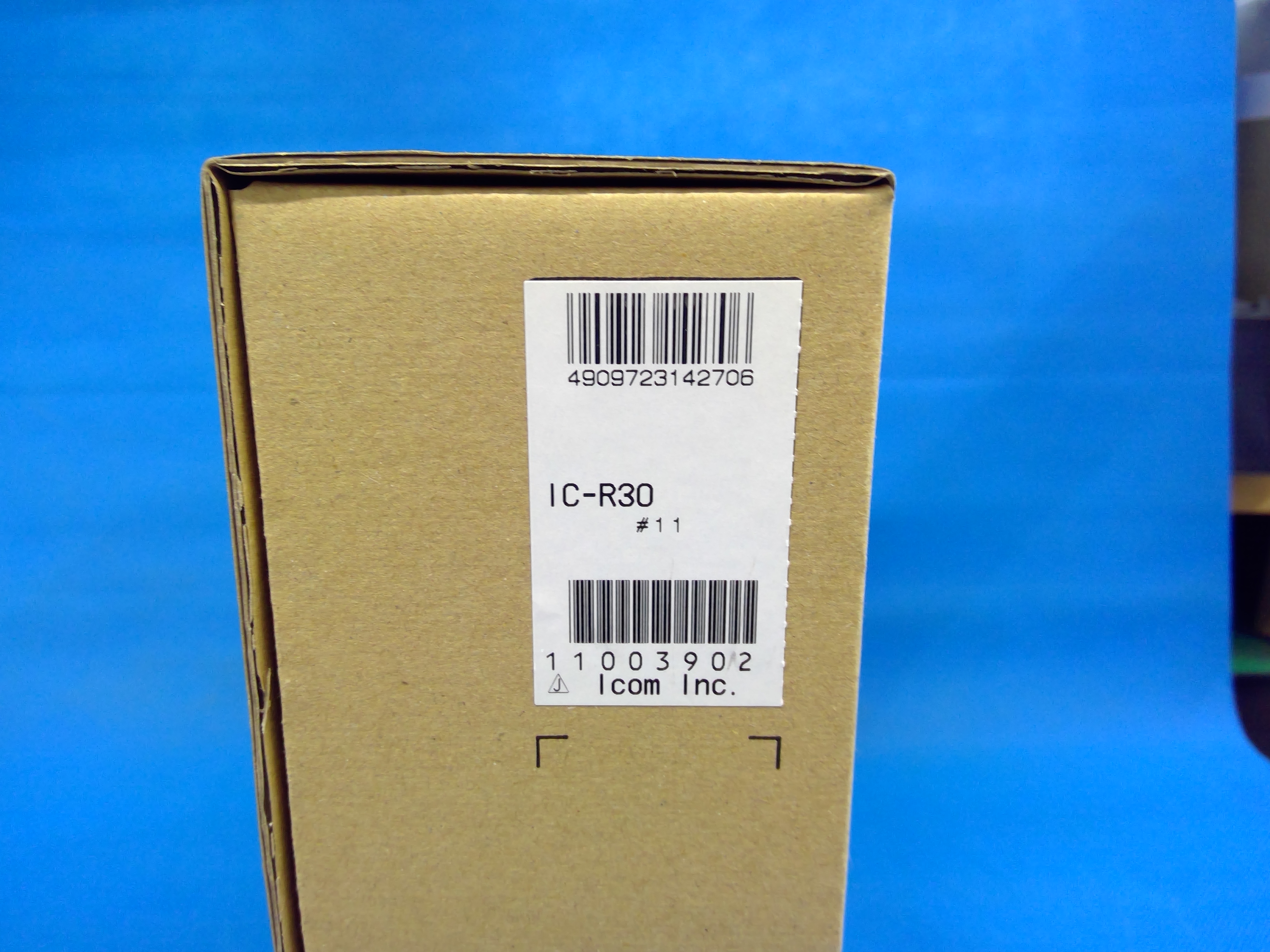 アイコム　IC-R30　広帯域ハンディレシーバー　未使用品