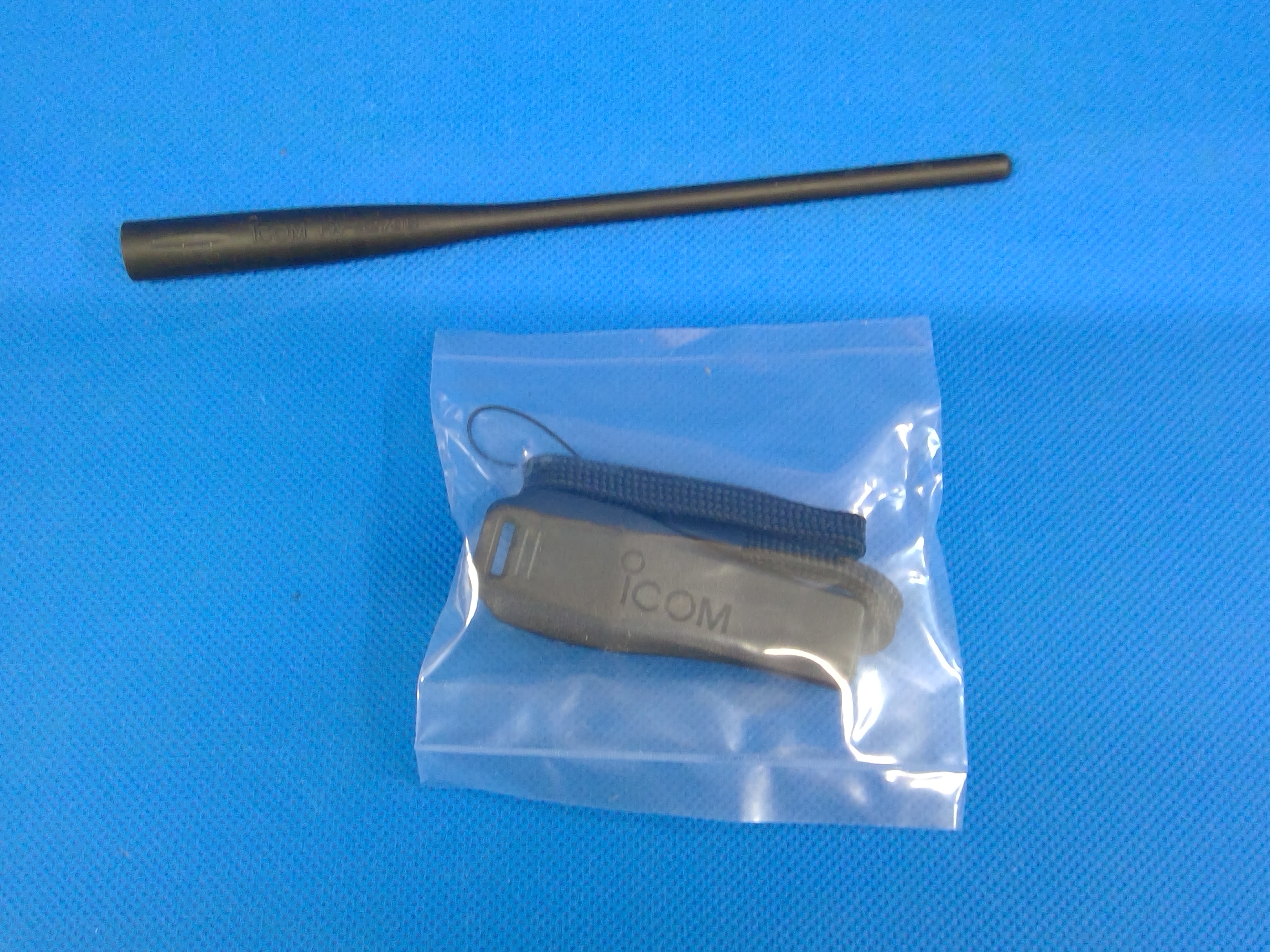 アイコム　ID-51PLUS2　デュアルバンドデジタルトランシーバー　店頭使用品　バッテリー新品交換　テータ通信ケーブルセット