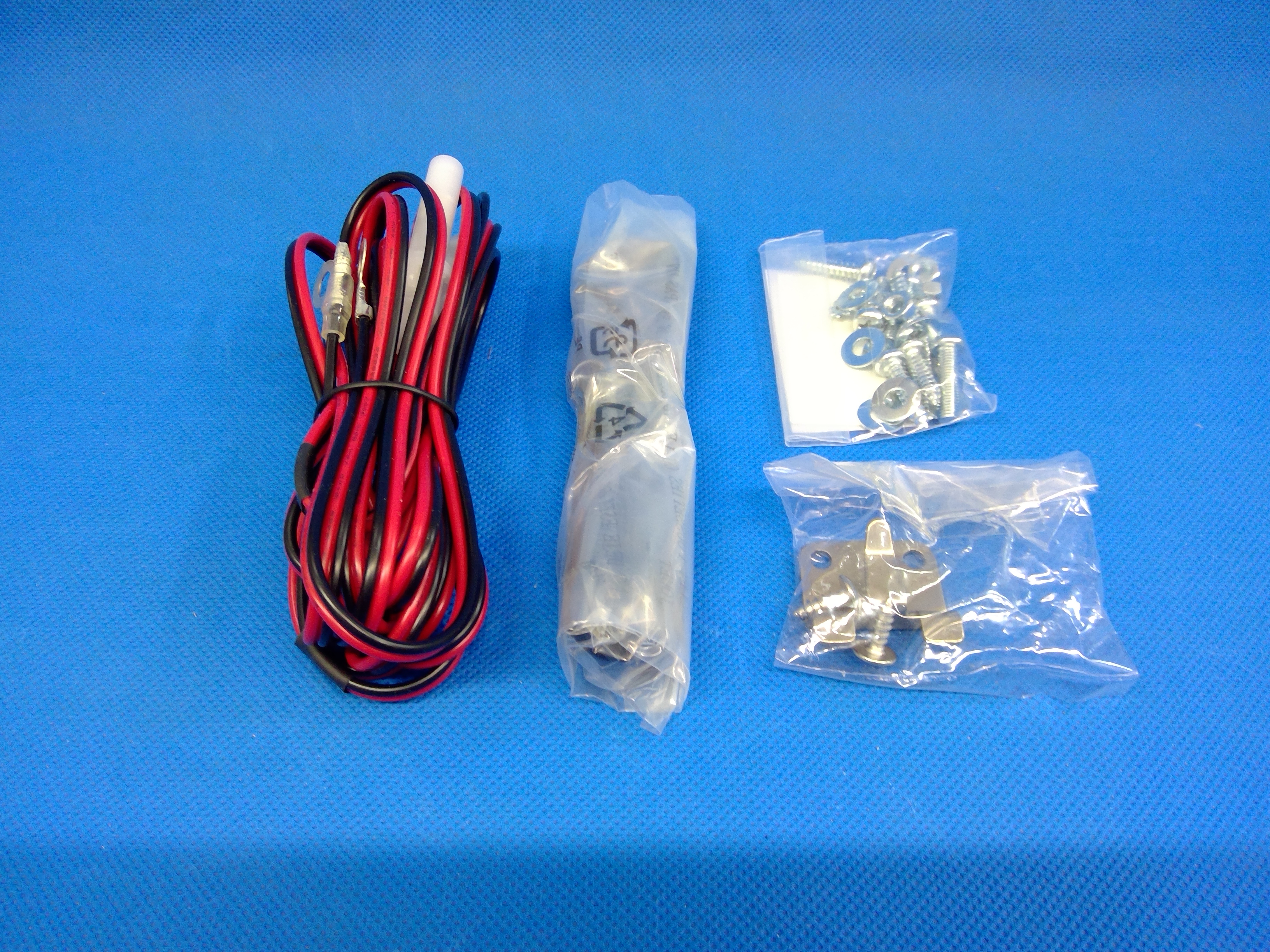 STANDARD HORIZON(八重洲無線)　FTM320R　デジタル簡易無線(登録局)　増波前30波　アウトレット品