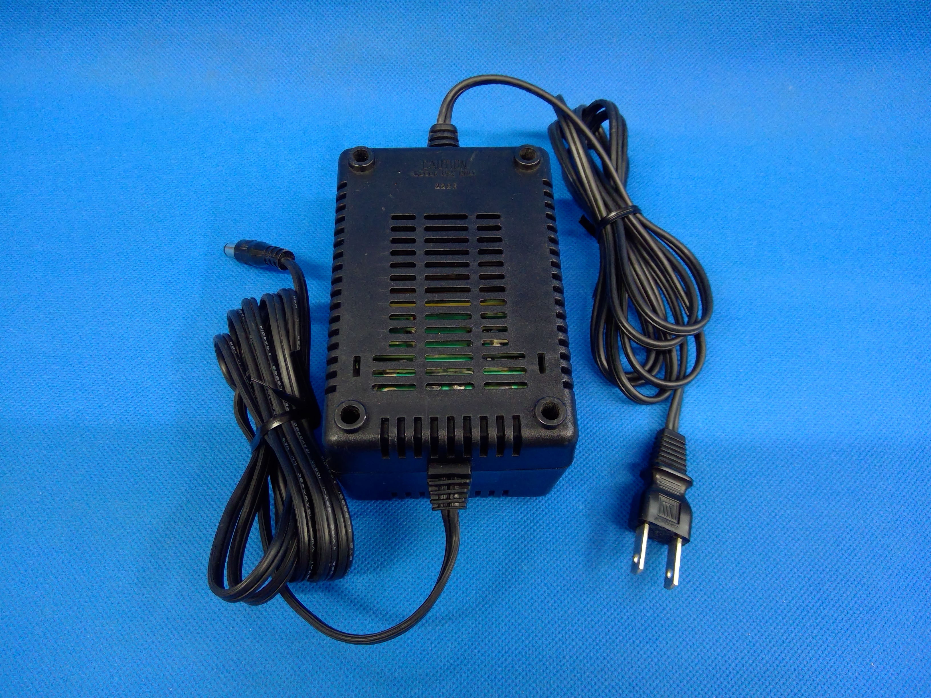 アイコム　IC-R75　HF～50MHz オールモード高性能レシーバー　中古品　生産終了品
