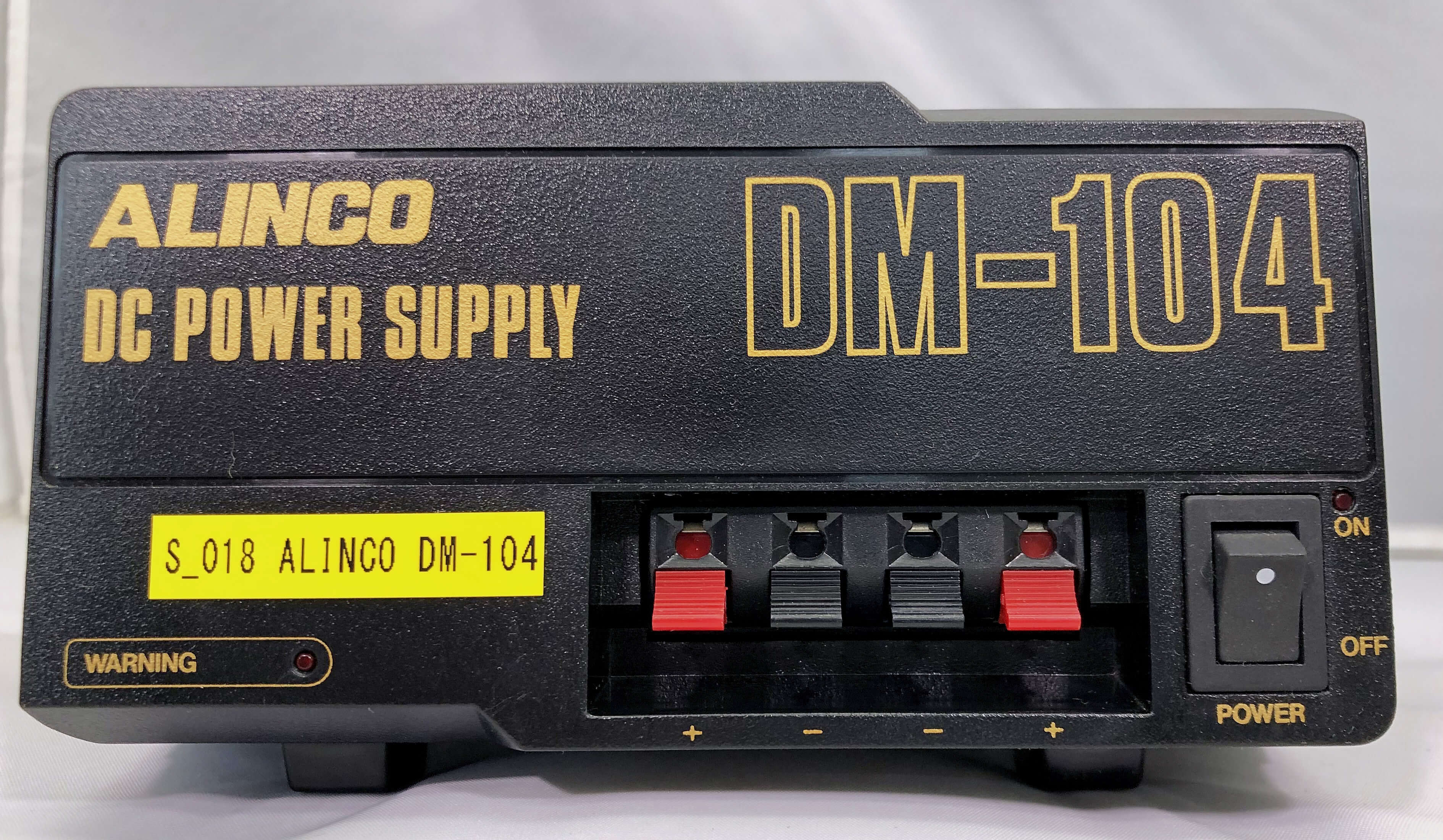 ALINCO　DC POWER SUPPLY DM-104