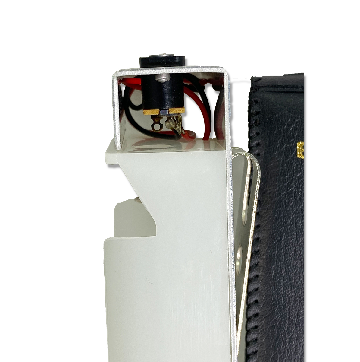 Belcom CP-615 ソフトケース付外付乾電池パック